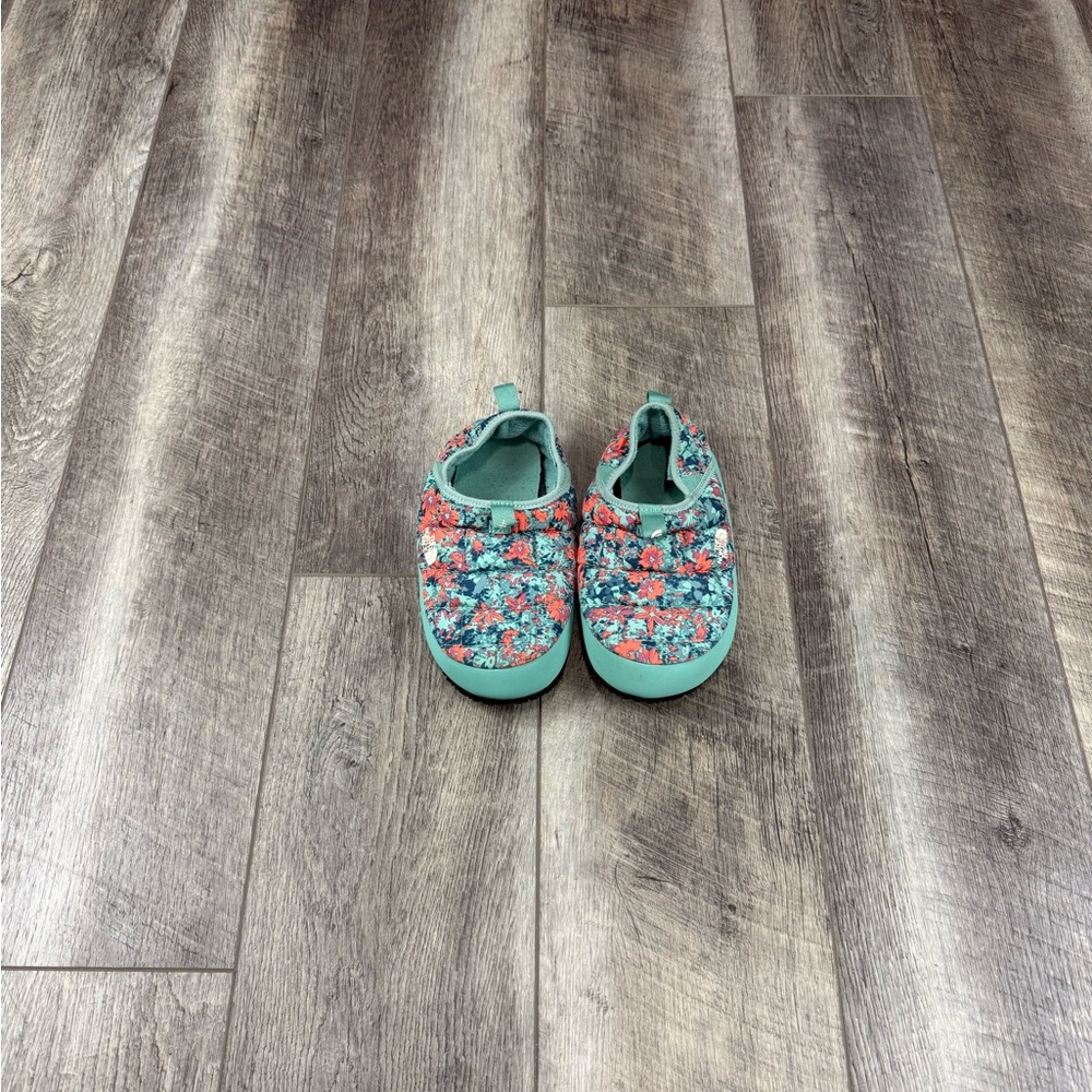North Face Kids‎ Teal Floral Shoes
